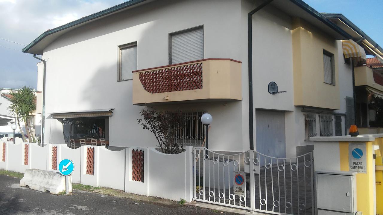 Florinda B&B Viareggio Ngoại thất bức ảnh